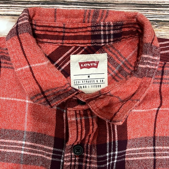 🖤 Levi’s Button Down Plaid Flannel - Picture 3 of 3